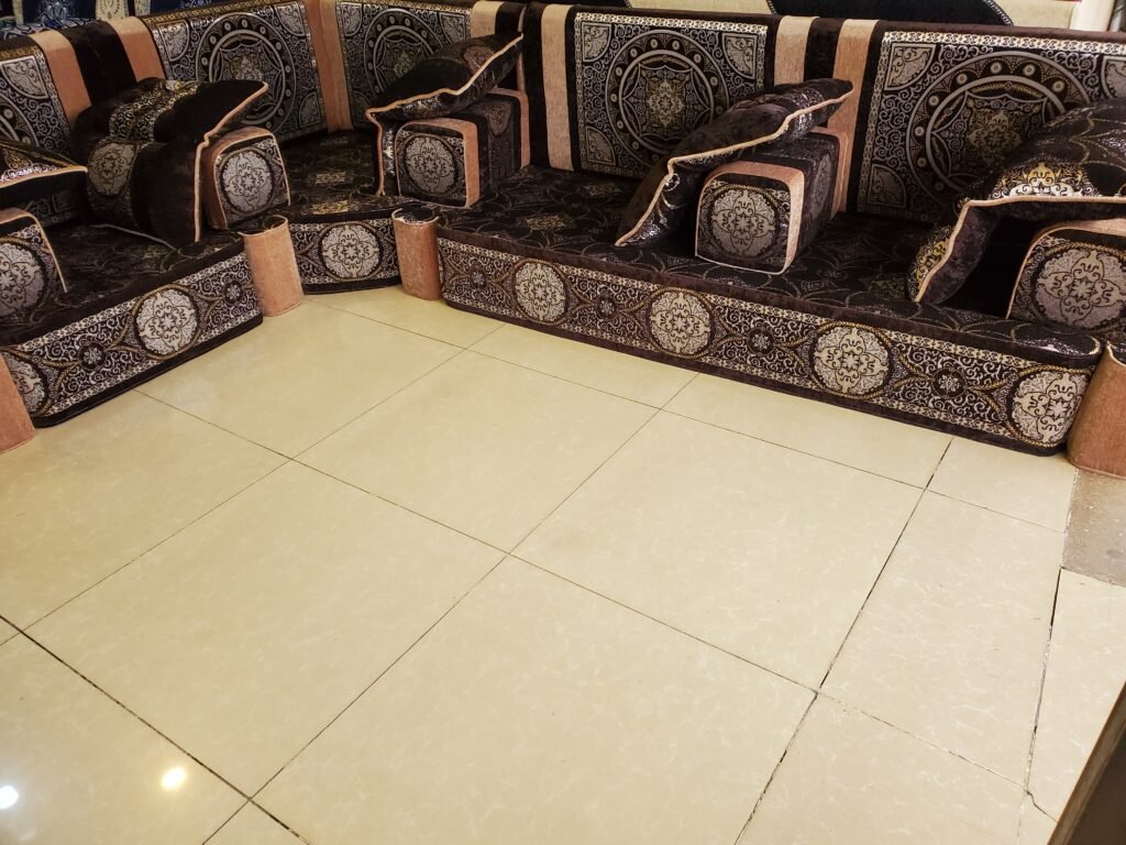 مجلس 25/20  قماش اسيل 730 بني مع بيج